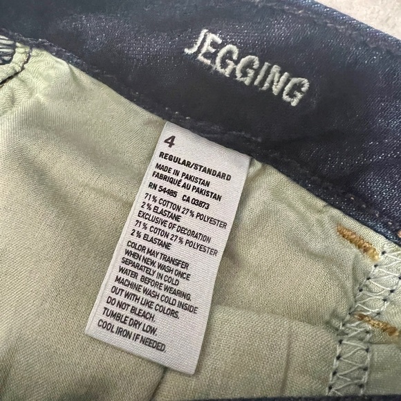 American Eagle Dark Wash Classic Jeggings - Size 4 - Picture 8 of 11